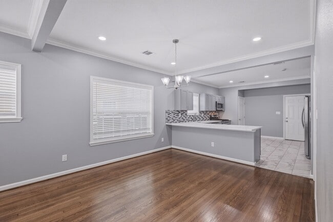 Photo - 2809 Wentworth St