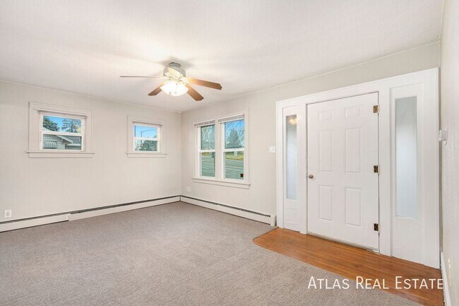 Photo - 1119 E 20th St Unidad A