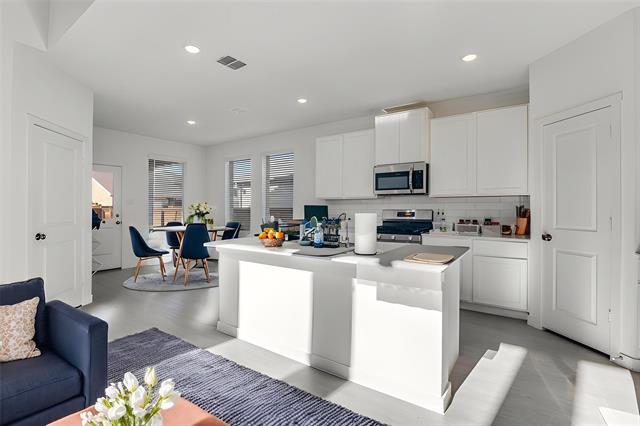 Photo - 4016 Daisy Holw Lp