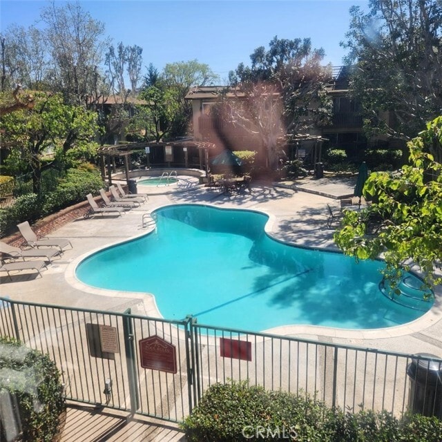 Photo - 3050 S Bristol St Unidad 9D