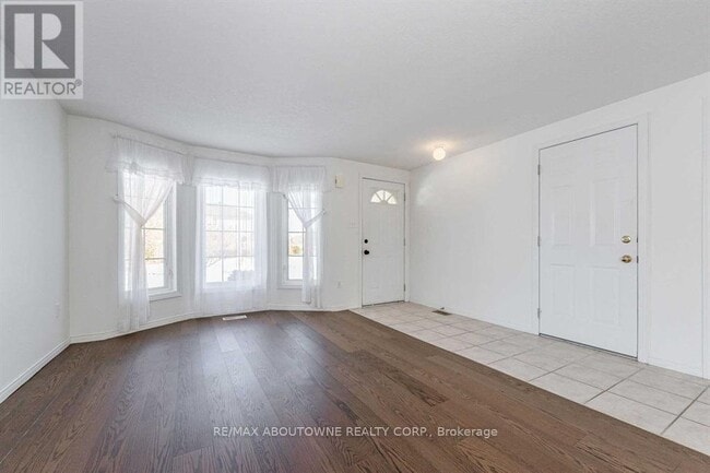 Photo - 51 Boulder Crescent