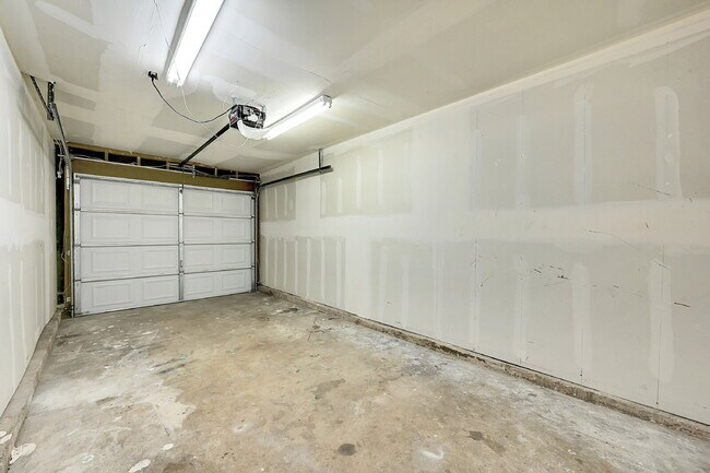 Photo - $1,995.00, 3 bed, 2 bath located in Fountain