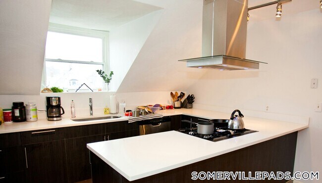 Photo - 5 Munroe St Unit 3