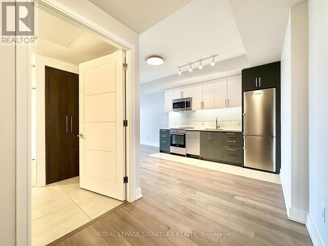 Photo - 2525 Bathurst St Unit 602