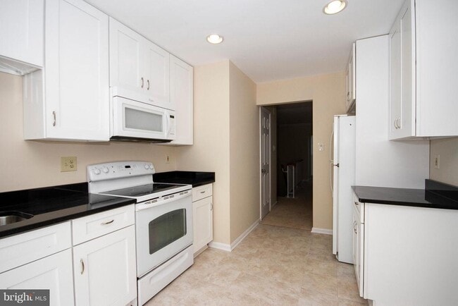 Photo - 2548 Ambling Cir