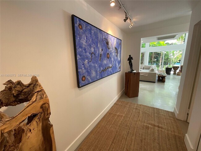 Photo - 2485 Inagua Ave