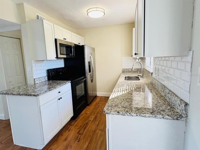 Photo - 7024 Moderna Way