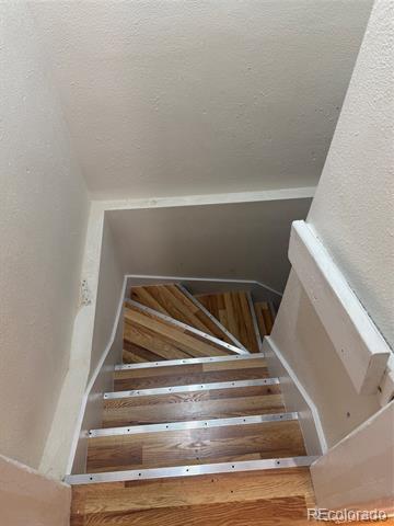 Photo - 3508 Leyden St