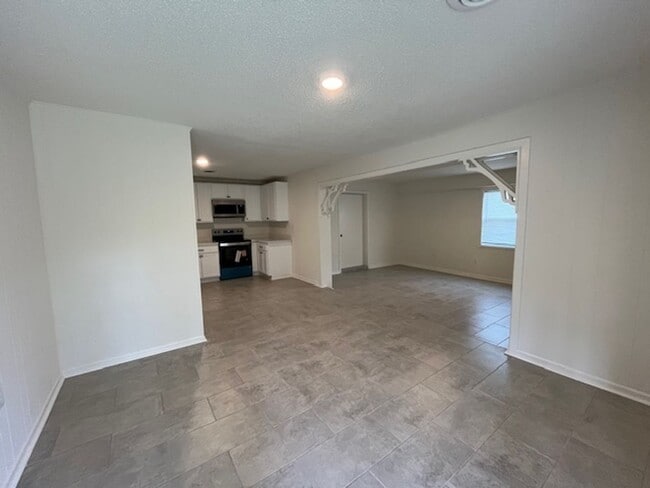 Photo - Renovated 3 Bedroom 1 Bath Home for Rent!!