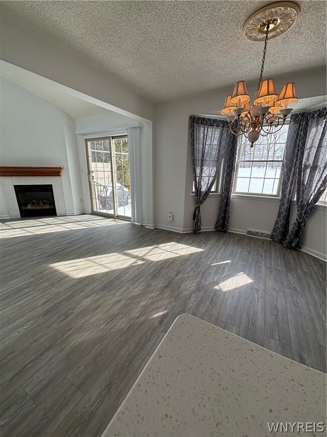 Photo - 3011 Cloverbank Rd