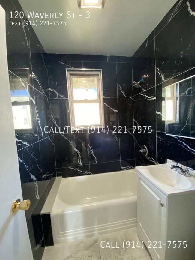 Photo - 120 Waverly St Unit 3