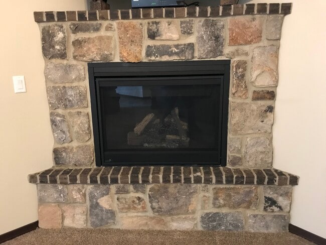 Photo - 1490 Arctic Ct