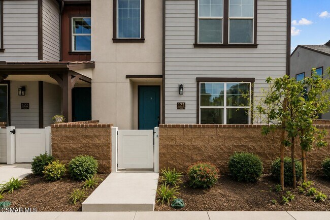 Photo - 122 Red Brick Dr