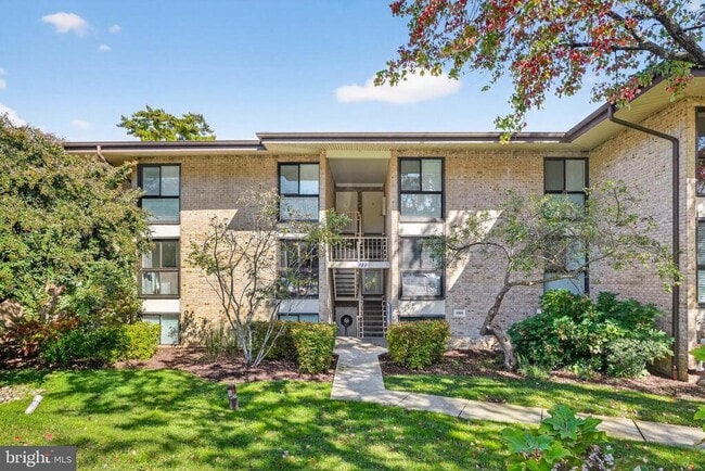 Photo - 772 Fairview Ave Unit 772 C
