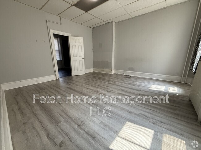 Building Photo - 633 Manor St Rental