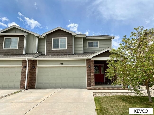 Expansive Newer Construction Townhome! - Expansive Newer Construction Townhome!