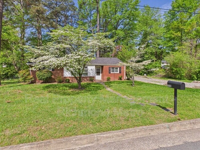 Photo - 1216 Dinwiddie Ave