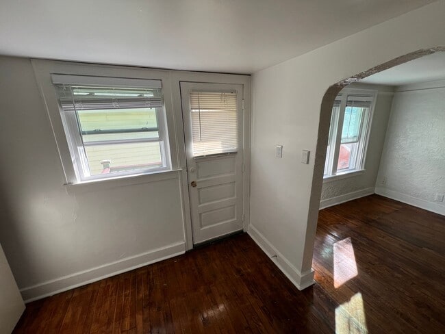 Photo - 1531 N Jackson St Unit 1531 N Jackson St Upper Rear