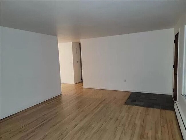 Photo - 116 S Jerome St