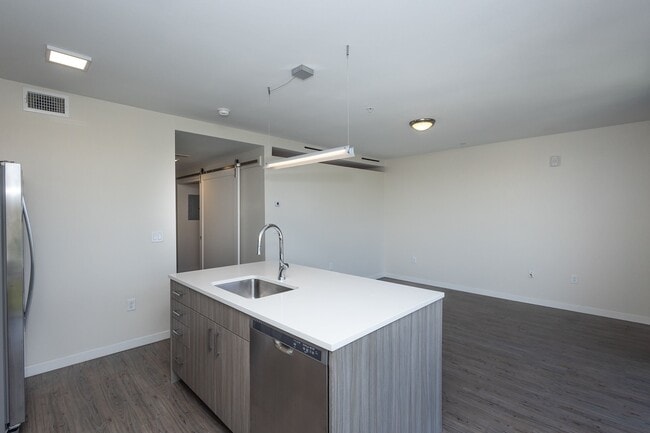 Photo - Colewood Apartments