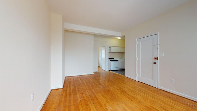 Photo - 109 C St SE Unit 109 C Street SE,  3