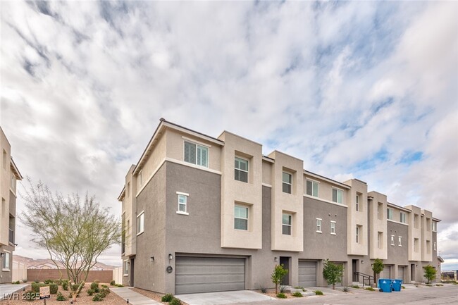 Photo - 12109 Harvest Sky Way Townhome