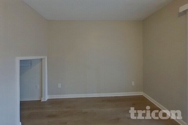 Photo - 11011 Greenaire Dr