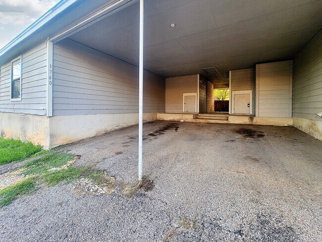 Photo - Horseshoe Cir, 1760 Unit 1760