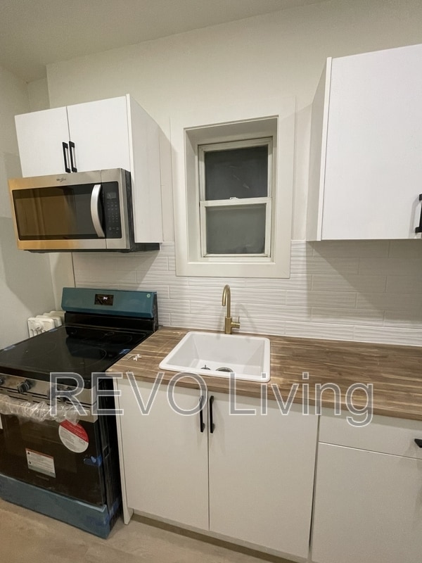Photo - 151 Colborne St