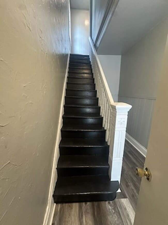 Photo - Newly updated 2 bedroom 1 bath apartment for rent