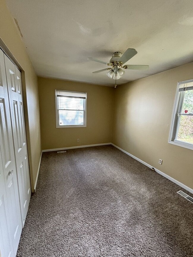 Photo - 906 Timothy Trail