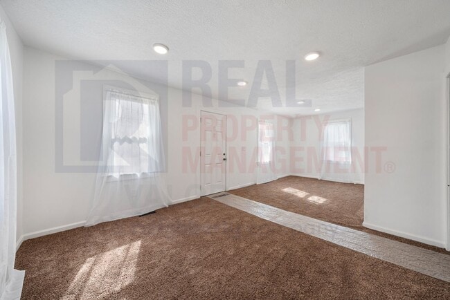 Photo - AMHA Ready - Renovated 3bd/1bth Cape Cod i...