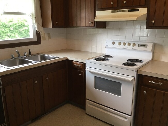 Photo - 6360 Princess Dr Unit Duplex for rent
