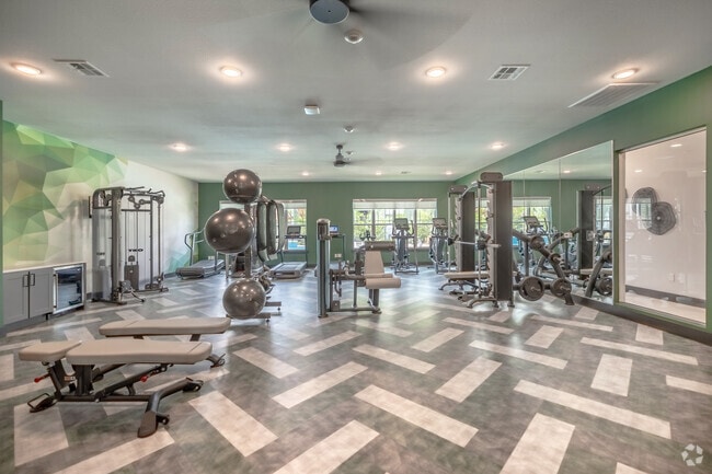 Centro de fitness equipado con tecnología inteligente
