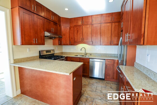 Photo - 1540 Commonwealth Ave Unit 2