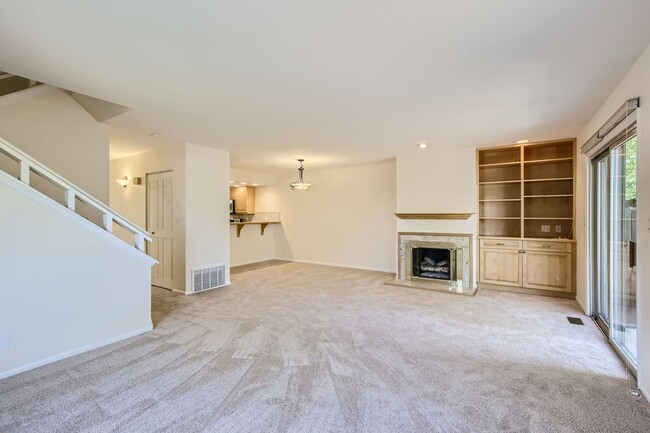 Building Photo - 1538 Chambers Dr