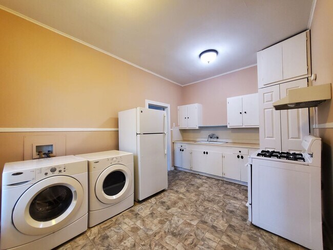 Photo - 1722 N Pine St Unit 2 (L)