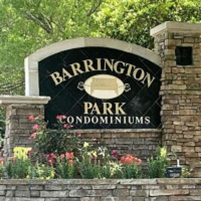 Photo - 2/2 with Loft in very popular NE Barringto... Unit 536