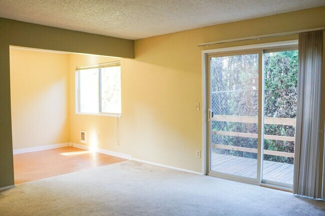 Photo - Close-in SE: Garden Level 1 Bdr w/ DW, Private Patio, & Parking! Unit 18