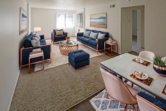 Photo - Pine Hill Apartments