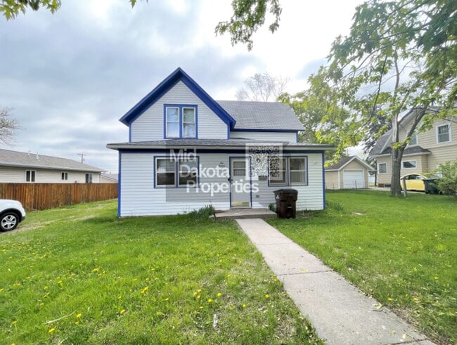 Photo - 1016 S Duff- 4 bedroom House