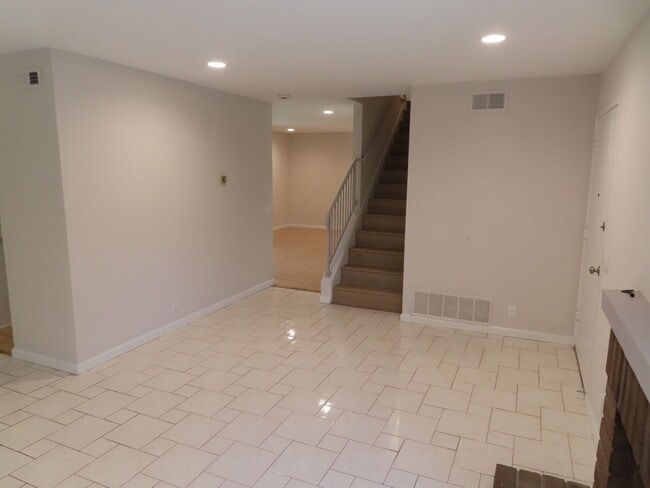 Photo - 2160 Leighton Ct