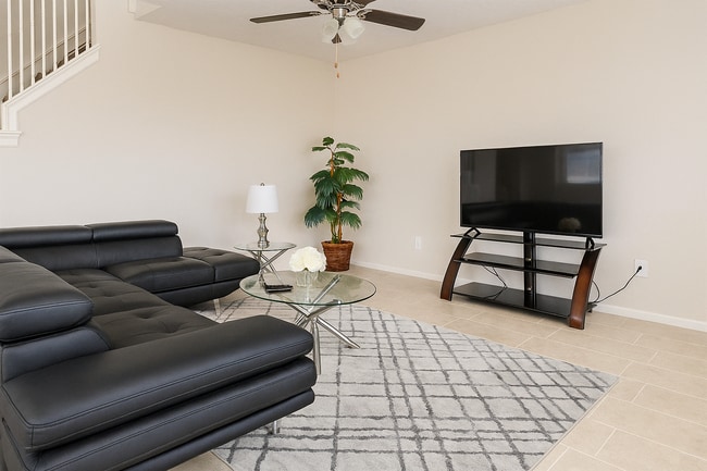 Sala de estar - 8311 Greys Ln