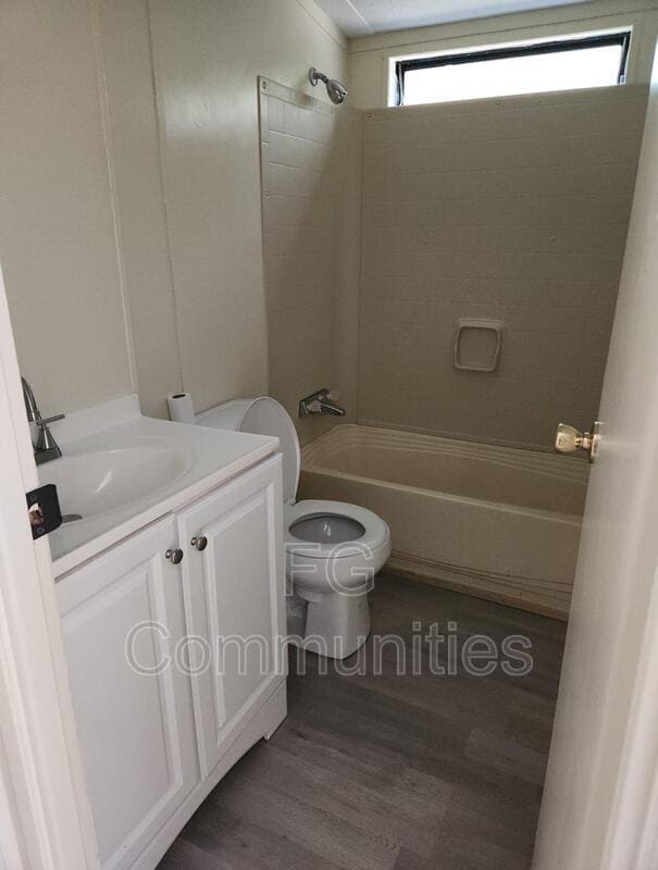 Photo - 325 Coleman Rd