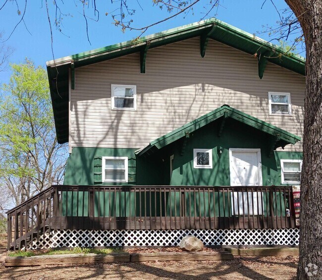 Building Photo - 24 Bryant Ave Rental