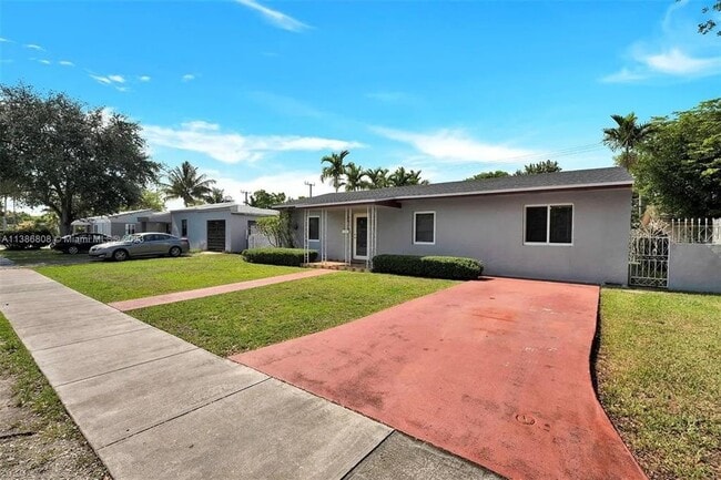 Photo - 437 Swan Ave