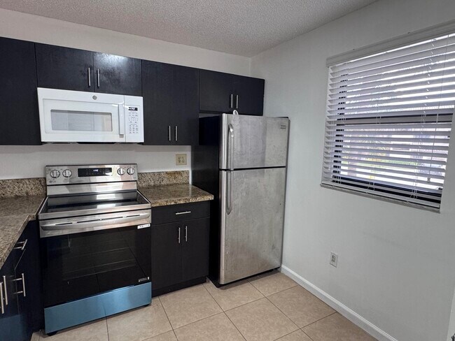 Photo - 9968 Nob Hill Ln Unit 9968