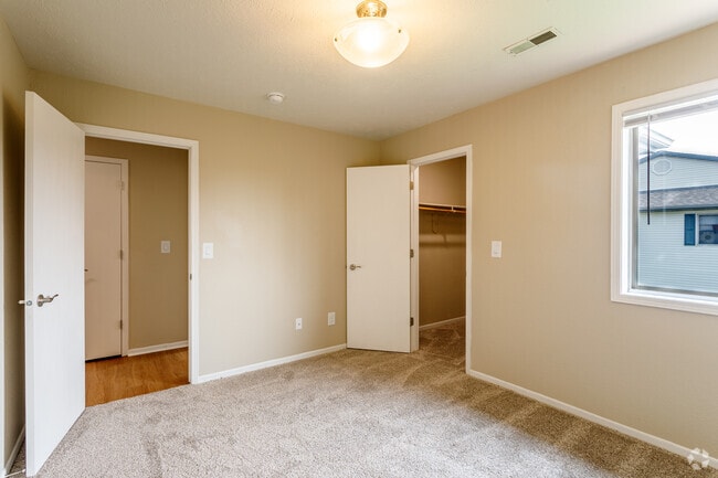 3BR, 2BA - 3E