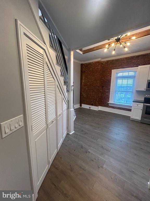 Building Photo - 13 N 4th Ave Unit 17