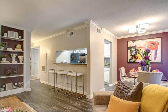 Photo - 1 Month FREE! 1-Bed is Waiting! Unidad 24B1